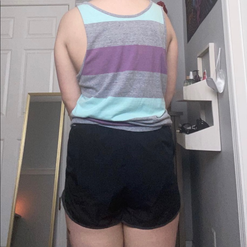 Tank - Picture 2 of 3